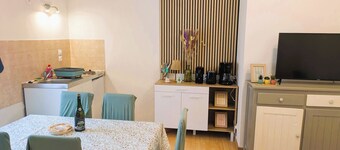 Large T3 apartment Plouescat ** France
