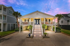 Exterior - The Gatsby House 8 Bedrooms (Garden City Beach)