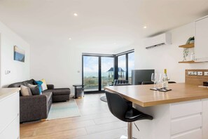 Fernseher, Arbeitsbereiche