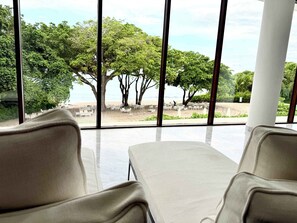 Interior - Bolongo 2BR your exclusive oceanfront escape (Corral del Risco)