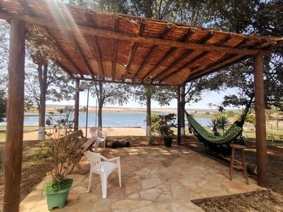  Lagoon Refuge: Leisure and Comfort for Large Groups and your family!