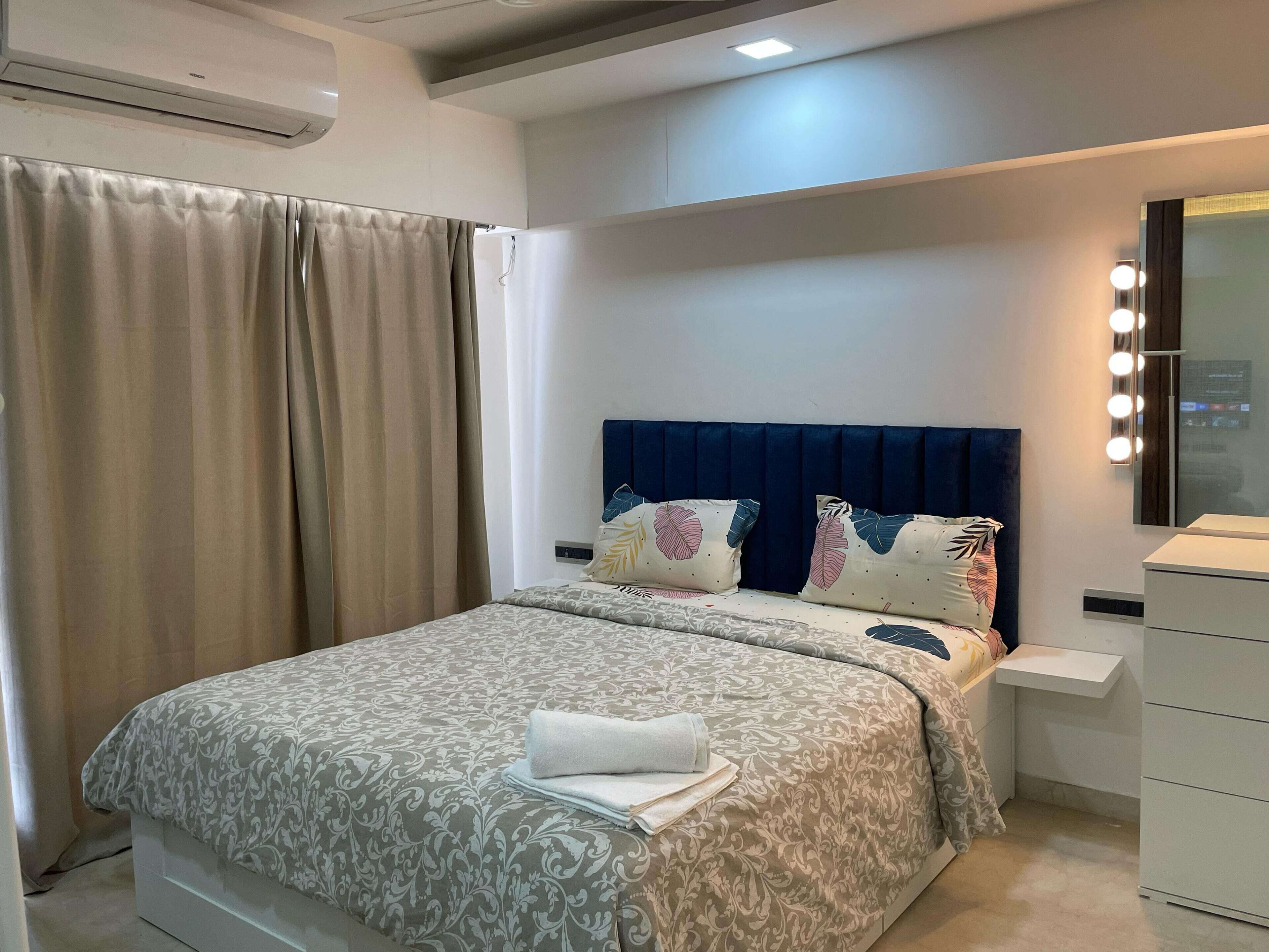 1 slaapkamer, een strijkplank/strijkijzer, internet, beddengoed