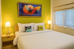 Flip King Room | Escritorio y wifi gratis