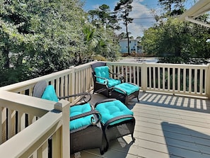 Terrace/patio - Lillypad | Pet Friendly, Screened Porch, Great Location! (Tybee Island)