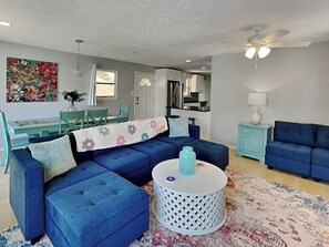 Smart TV - Lillypad | Pet Friendly, Screened Porch, Great Location! (Tybee Island)