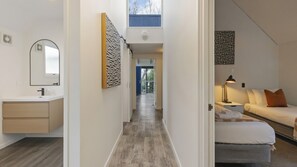 4 bedrooms, WiFi, bed sheets - Panoramic - 2 apartments sleeps 8 with spa (Queenstown)