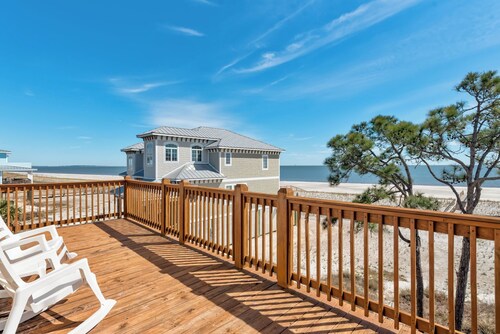 New Listing- Dauphin on the Gulf, Beachfront, 5/4.5, Pet Friendly, Sleeps 12