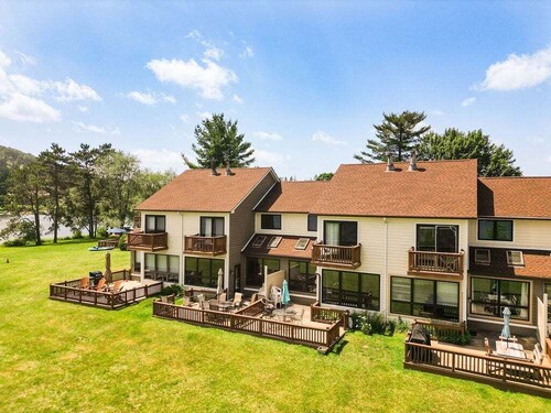 Deep Creek Getaway | Lakefront + Pool Access