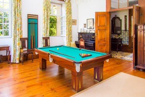 Apartment | 5 bilik tidur, Internet