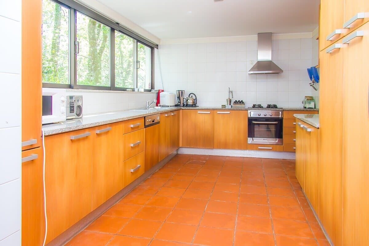 3 bedrooms, Internet