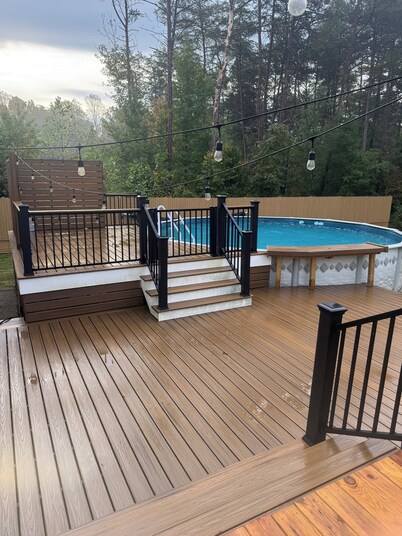 Family-friendly home with kitchen, laundry, and spacious outdoor area.