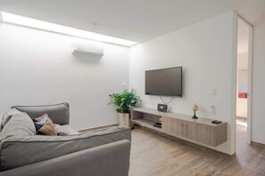 Televisión y oficina