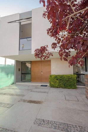 Exterior detail - Family Residencia Galicia (La Tijera)