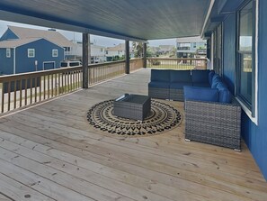 Terrace/patio - Ocean Oasis | Pet-friendly, Water Views (Galveston)
