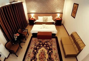 Kamar Double Standar | Meja kerja dan Wi-Fi gratis