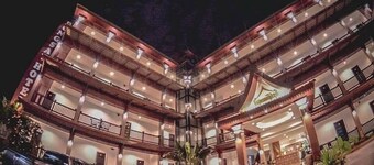 Dongsay Hotel Thakhek