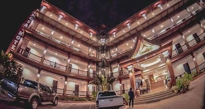 Dongsay Hotel Thakhek