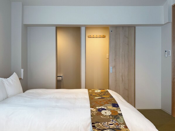 Luxury Apartment | Iron/ironing board, free WiFi