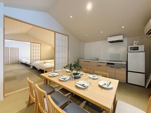 Luxury Apartment | Dining room
