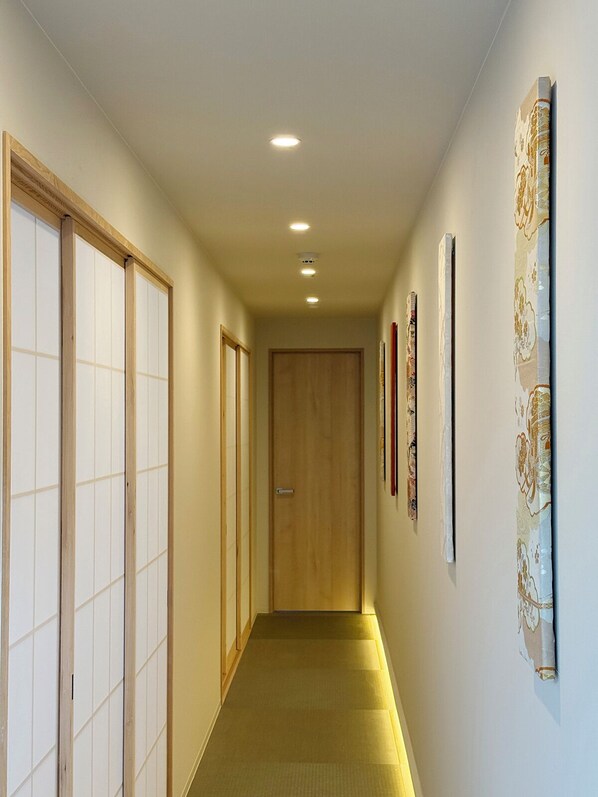 Luxury Apartment | Iron/ironing board, free WiFi - bHotel Miyajima Omotesando 32 (Hatsukaichi)