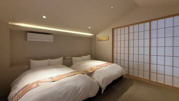Luxury Apartment | Iron/ironing board, free WiFi