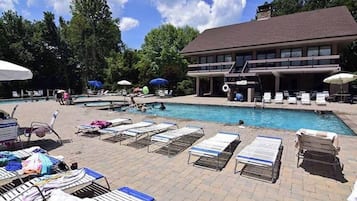 Seasonal outdoor pool