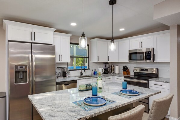 Fridge, microwave, oven, stovetop - Relax & Unwind at Your Clearwater Getaway – 4BR/2BA with Pool & Hot Tub (Clearwater)