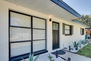 Exterior detail - Relax & Unwind at Your Clearwater Getaway – 4BR/2BA with Pool & Hot Tub (Clearwater)