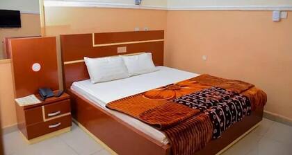 Ahuta Hotel