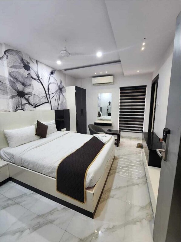 Deluxe Double Room | Free WiFi