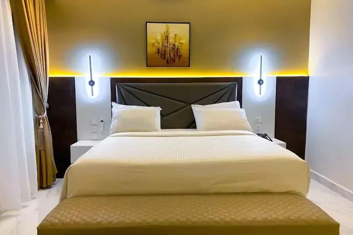 Economy Room, Balcony, City View