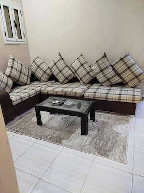 Apartment, 2 Bedrooms, Smoking, Balcony | Living room - Flat in Hurghada Sheraton Metro Street (Hurghada)