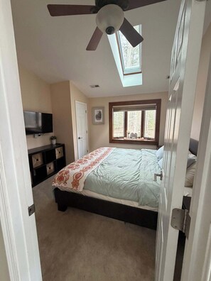 7 bedrooms, free WiFi, bed sheets