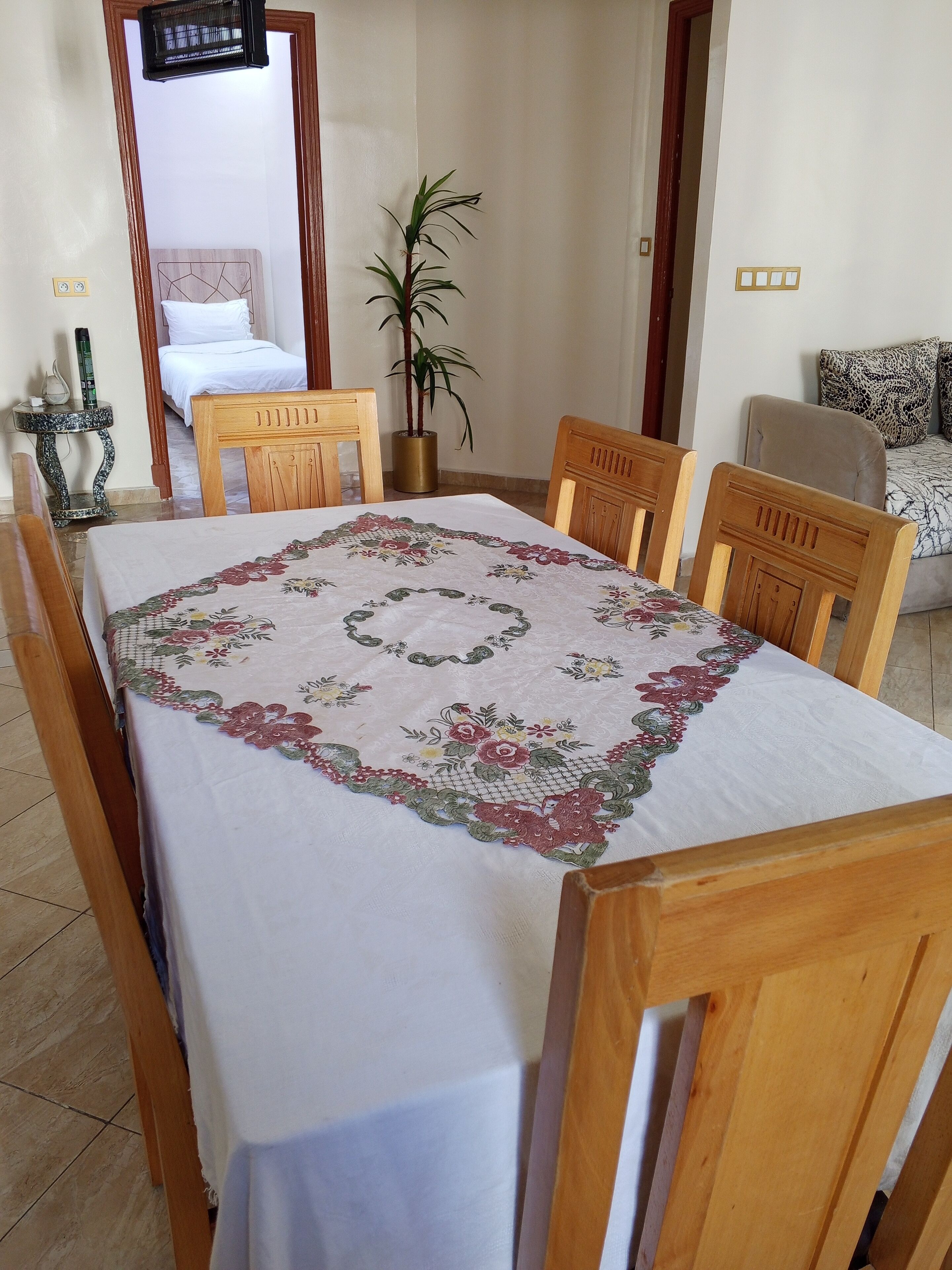 3 chambres, bureau, fer et planche à repasser, Wi-Fi gratuit