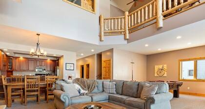 LakeFront, Sandy Beach, Patio, Pool Table, Unit840