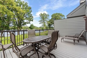 Outdoor dining - Indoor Pool| Hot Tub| Sauna| Game Room| #834 (Crosslake)