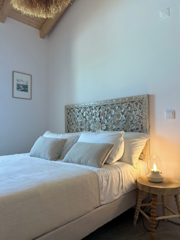 4 bedrooms, WiFi, bed sheets