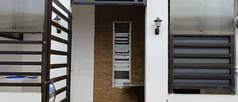 House, 1 Bedroom, Smoking, Balcony | Exterior