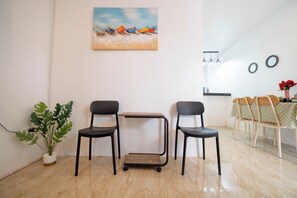 Hus - 1 soveværelse - ryger - balkon | Stue
