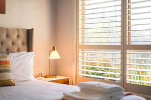 5 soverom, skrivebord, strykejern/-brett og wi-fi