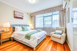 4 室のベッドルーム、デスク、アイロン / アイロ��ン台、WiFi