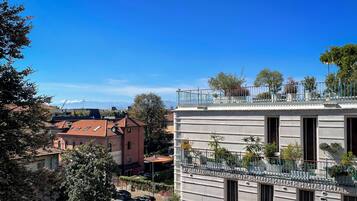 Superior Apartment, Mountain View, Tower | Mountain view