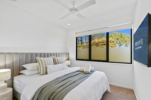 4 bedrooms