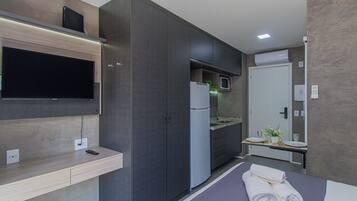 Apartment, Smoking
