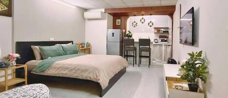 1 camera, accesso a Internet, lenzuola