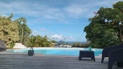 Villa Cocodile, sea view, 3mn from the beach by car