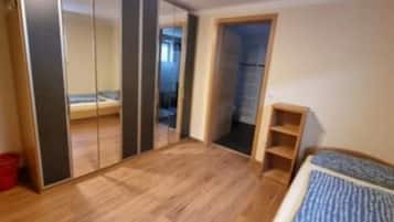 1 室のベッドルーム、WiFi、ベッドシーツ