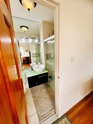 Shower, jetted tub, hair dryer, bidet