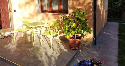 Villa al Sole is a house located only 20 minutes by bus to Venice