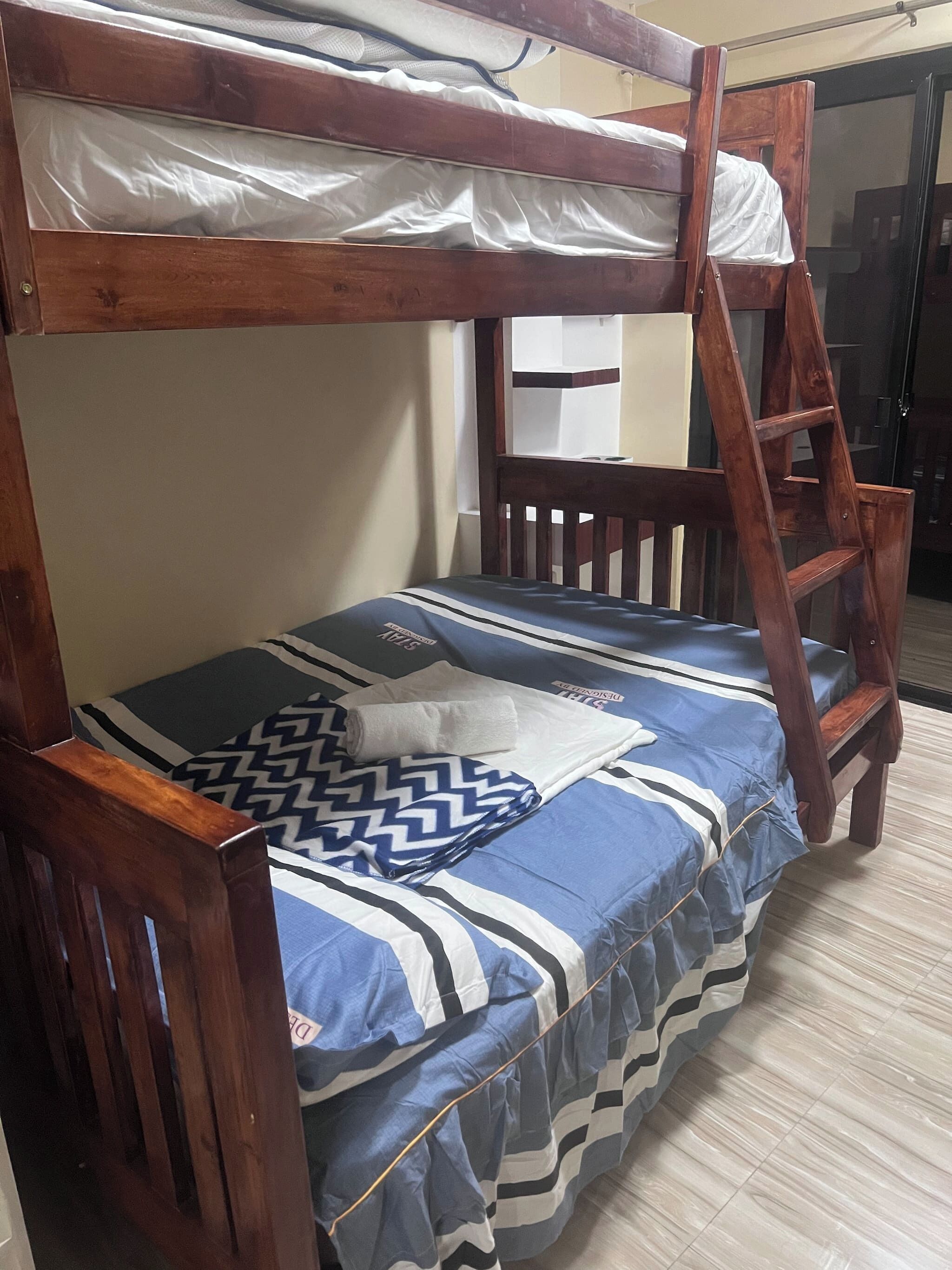 5 bedrooms